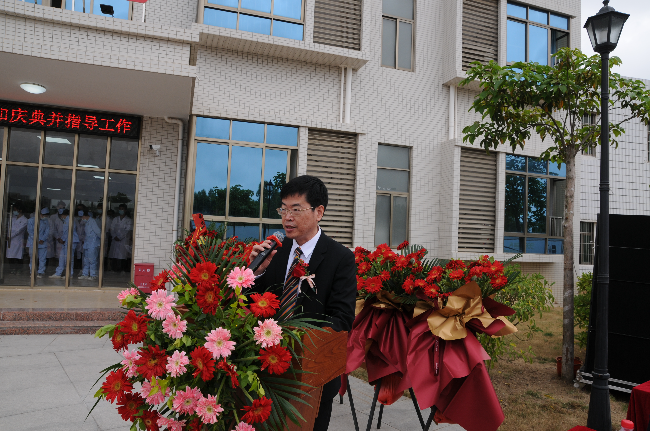 极速赛车
民政局局长覃朝阳主持开业活动并致辞。.JPG