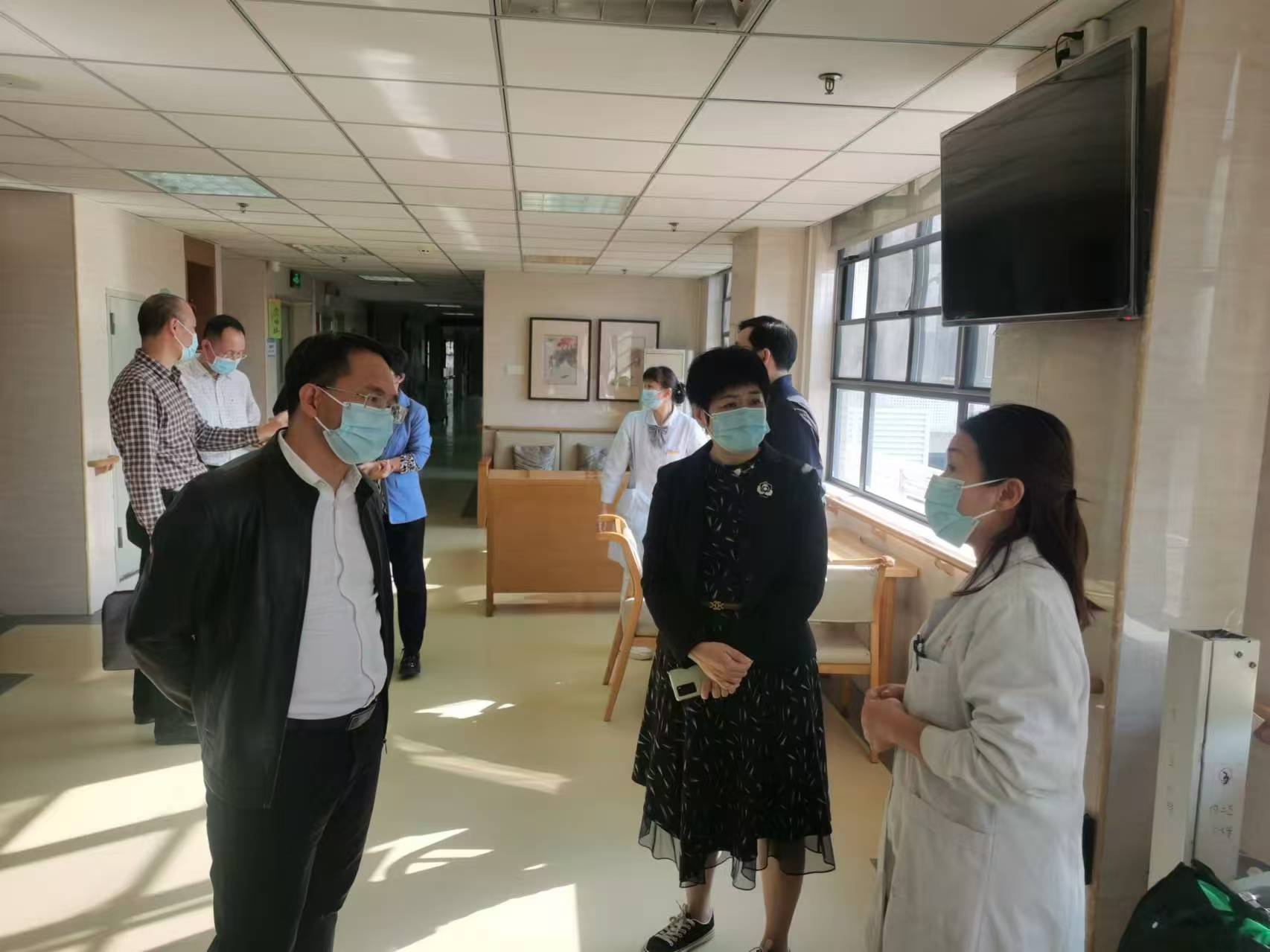 极速赛车
领导到省福利服务中心和广州颐年养老院参观学习