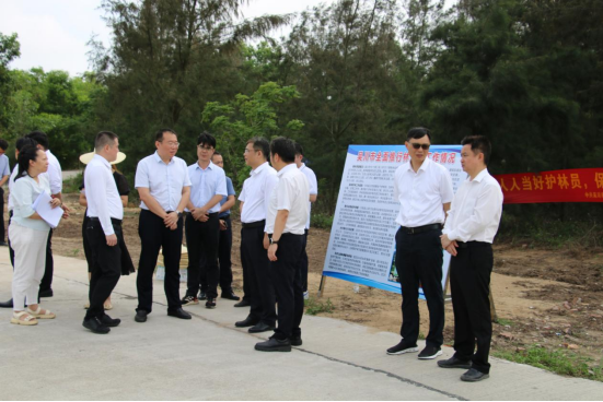 湛江市市长李勇毅带队到极速赛车
开展林长巡林工作